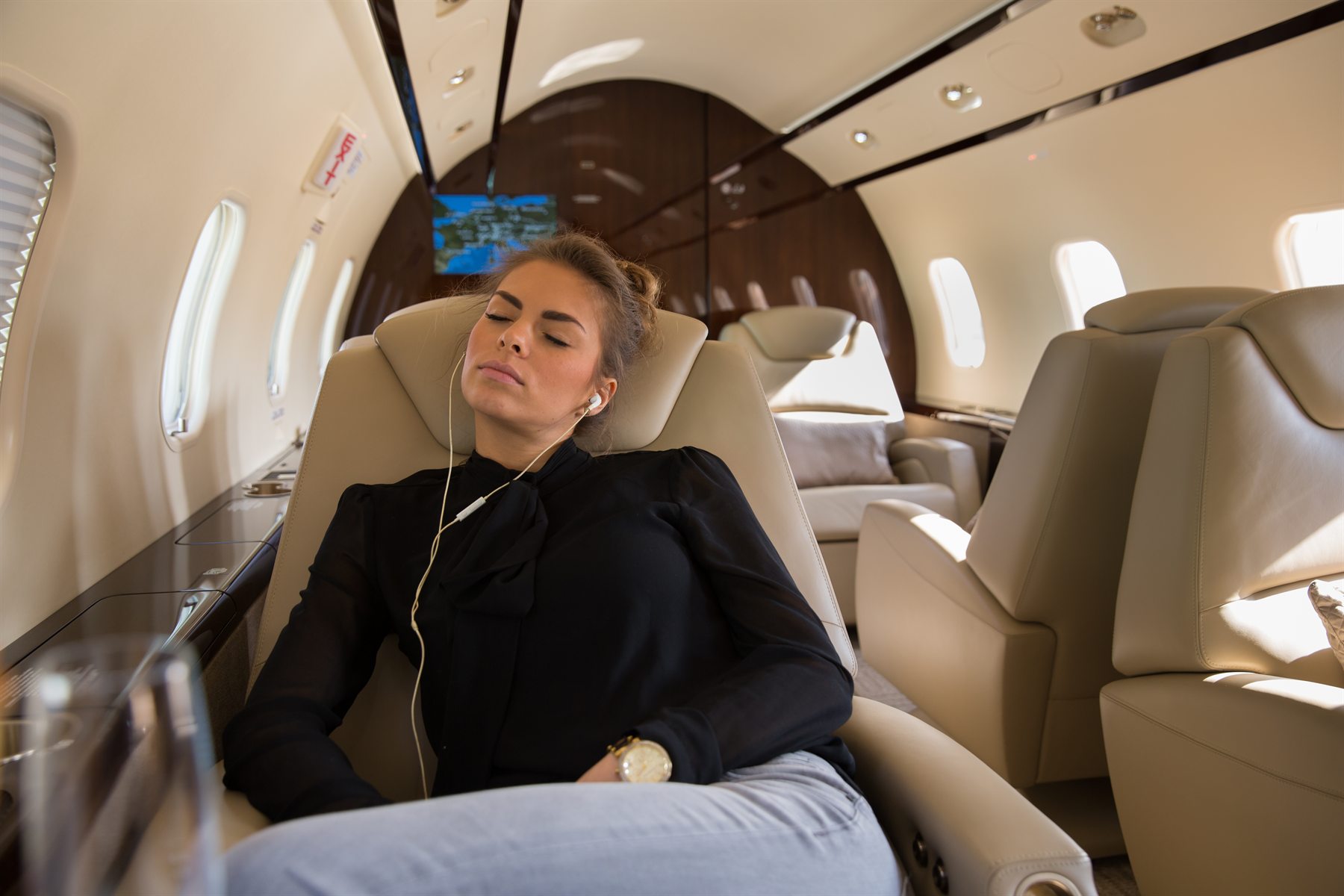 Private aviation setting for capital and investor platform context